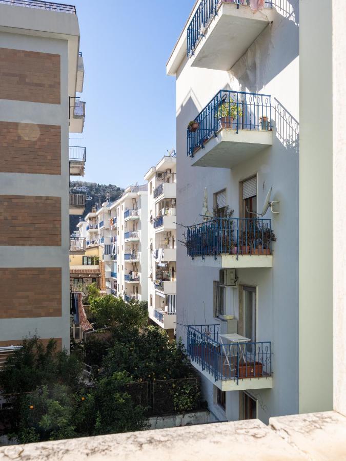 Orange - De Vivo Realty 2*